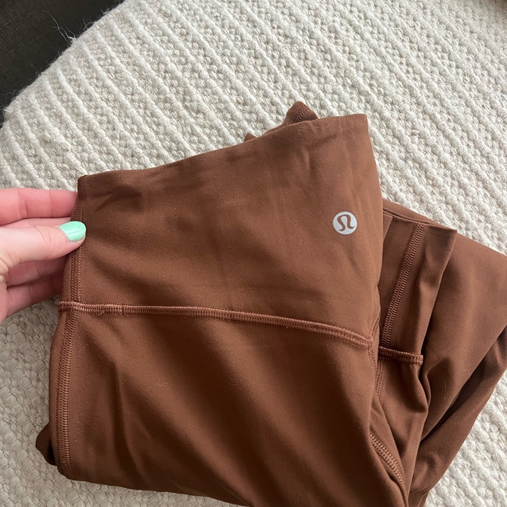 Lulu Townsend Brown High-Rise cropped Leggings/Joggers